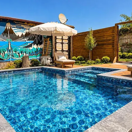 Nyaraló With Nature And Views With Private Pool